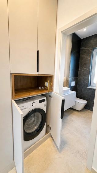 Apartament cu 2 camere semidecomandat, mobilat în Ghiroda