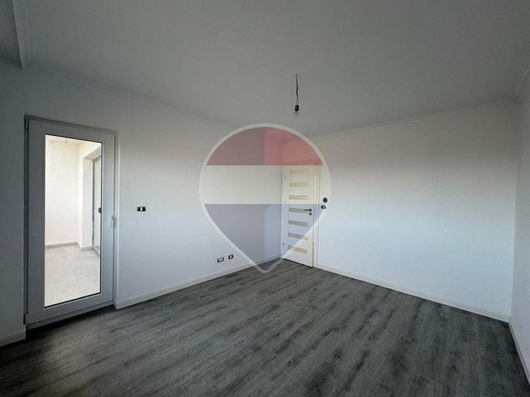 Casă individuală cu 4 camere cu Teren 222 Mp în Gai