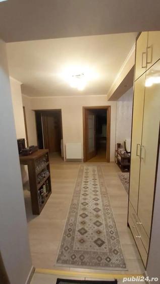 Apartament cu 4 camere decomandat în Central