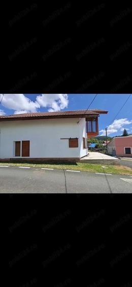 Casă cu Teren 100 Mp în Steierdorf