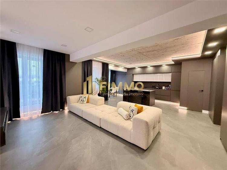 Apartament cu 2 camere semidecomandat, mobilat în Nord