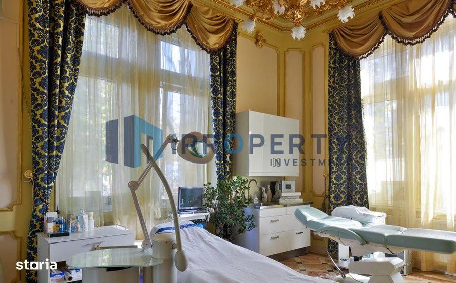Casă cu 10 camere cu Teren 2000 Mp în Romană