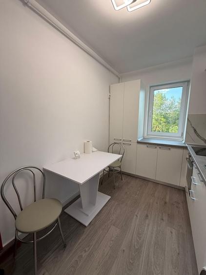 Apartament cu 2 camere decomandat în Theodor Pallady