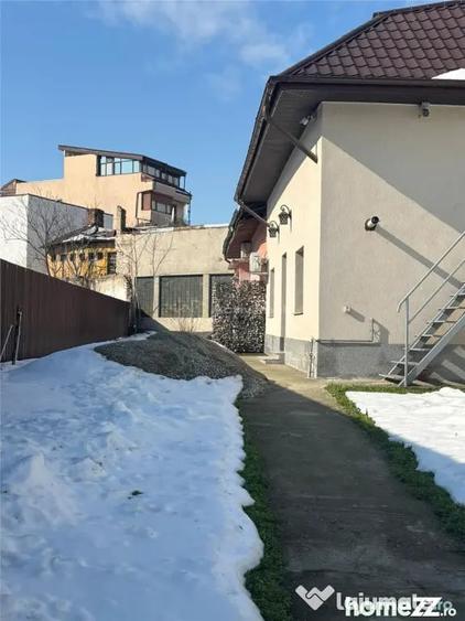 Casă cu 6 camere cu Teren 469 Mp în Coșbuc