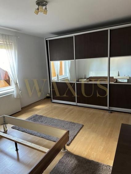 Apartament cu 4 camere decomandat, mobilat în Sud-Est