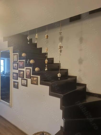 Casă cu 5 camere cu Teren 250 Mp în Central