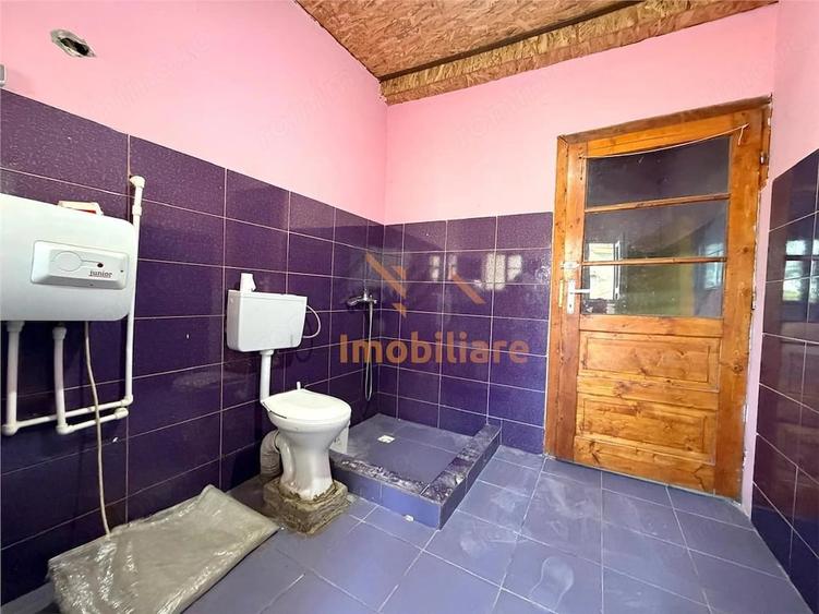 Casă cu Teren 990 Mp în Tărian