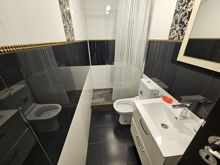 Apartament cu 3 camere decomandat, mobilat în Faleza Nord