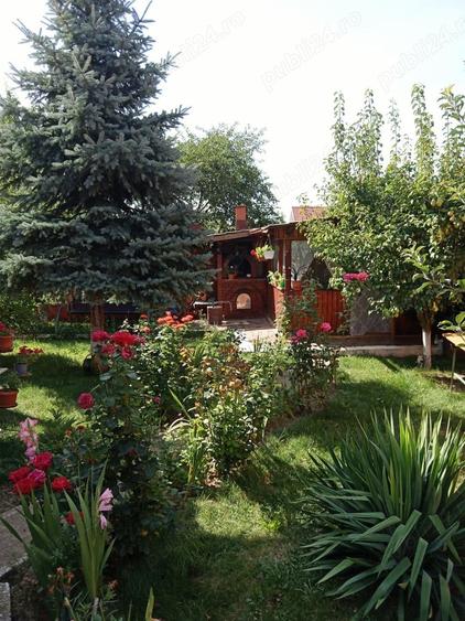 Casă cu 5 camere cu Teren 576 Mp în Roman