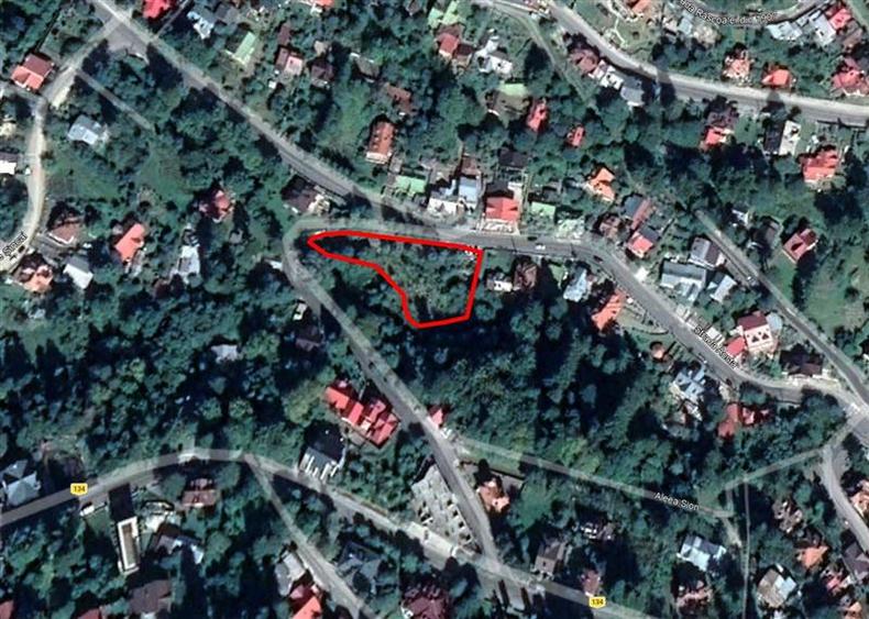 Teren Construcții intravilan de 2013 mp, în Central