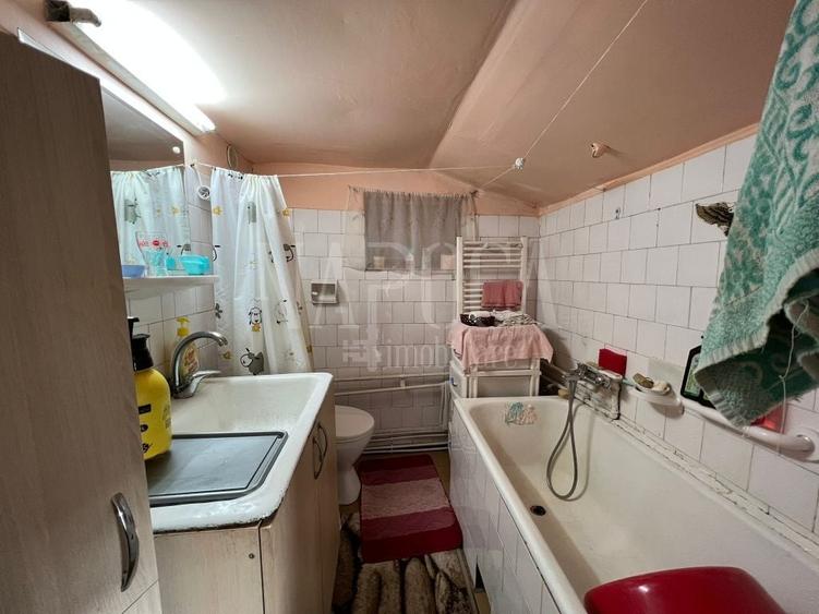 Casă individuală cu 3 camere cu Canalizare în Gruia