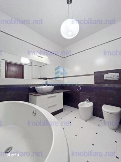 Apartament cu 3 camere decomandat în Băneasa