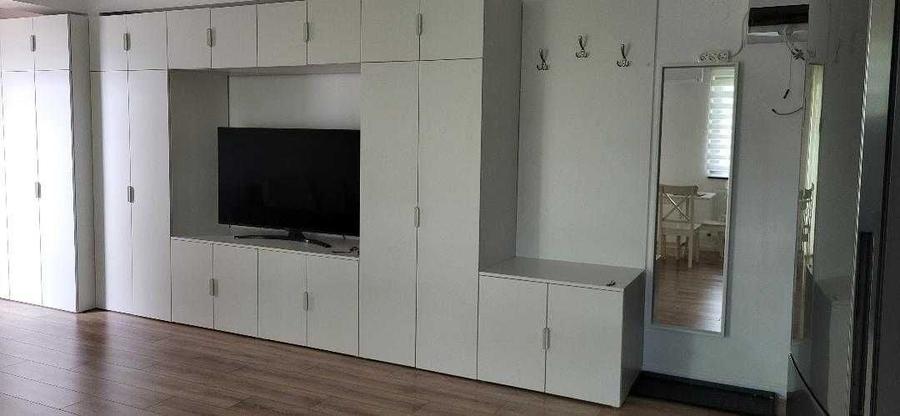 Apartament cu 3 camere decomandat în Exterior Vest