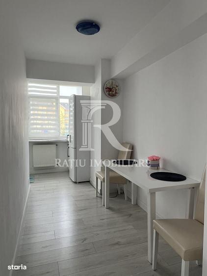 Apartament cu 3 camere decomandat în Nufărul