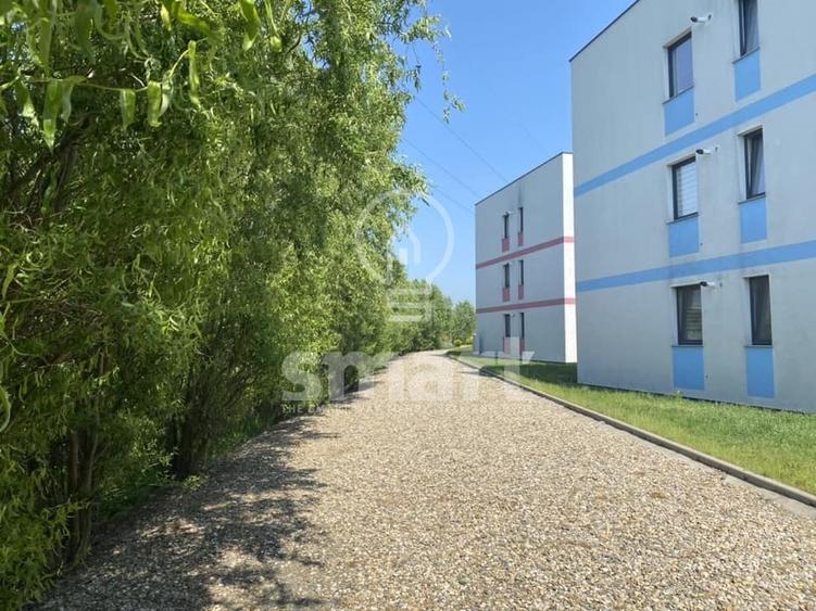 Apartament cu 2 camere semidecomandat, mobilat în Borhanci