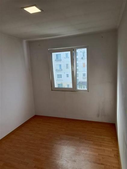 Garsonieră decomandată în Podul de Piatră