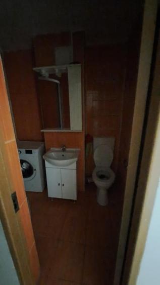 Apartament cu 2 camere decomandat în Tei