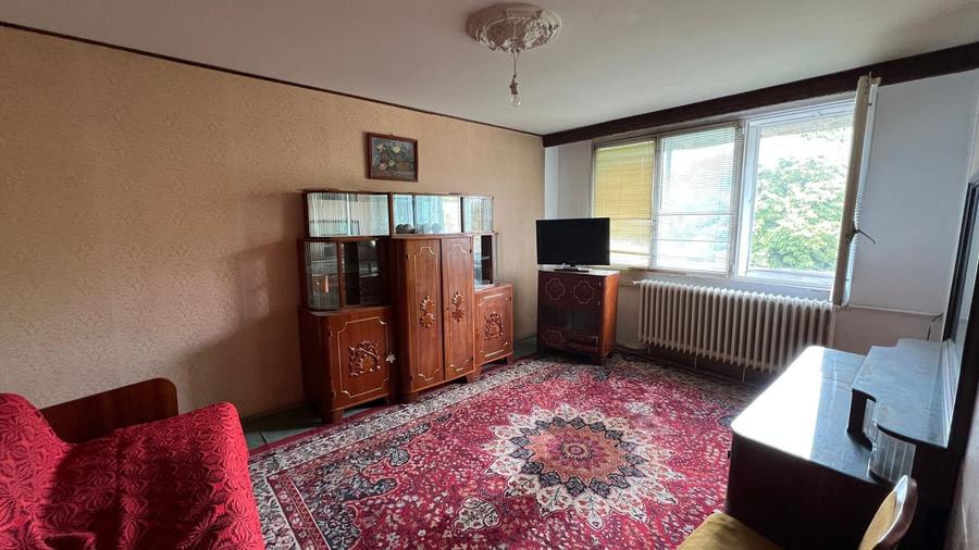 Apartament cu 2 camere decomandat în Drumul Taberei