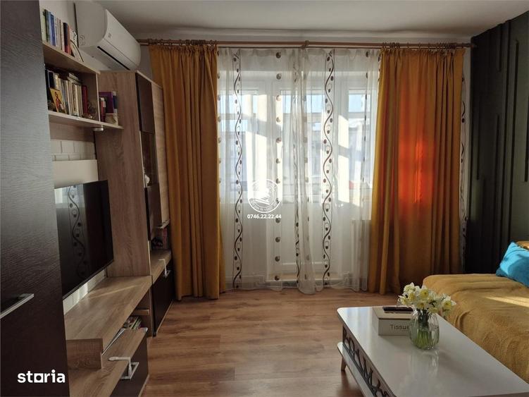 Apartament cu 3 camere decomandat în Albești