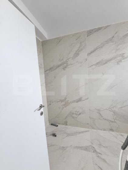 Penthouse cu 3 camere decomandat în Tractorul