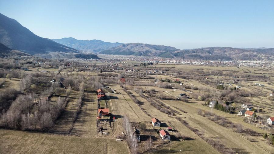 Teren Construcții intravilan de 4043 mp, în Predeluț