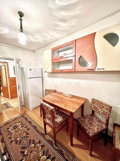Apartament cu 2 camere decomandat în Infrățirii