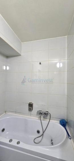 Apartament cu 5 camere decomandat în Gării