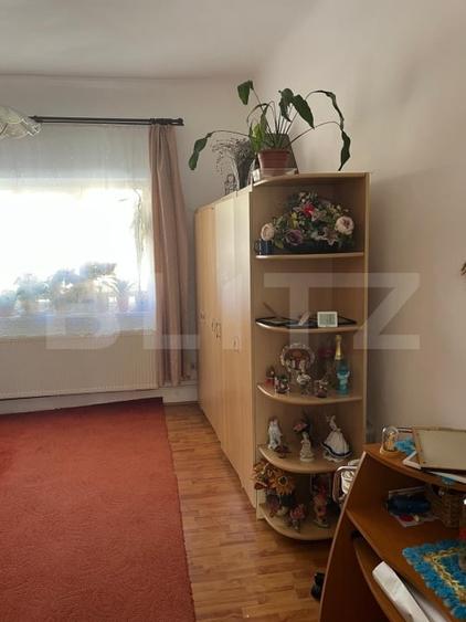 Casă cu 2 camere cu Canalizare în Central