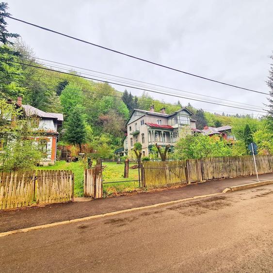 Teren Construcții intravilan de 588 mp, în Central