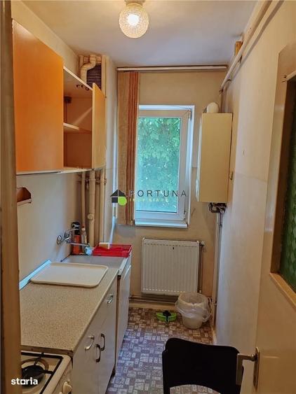 Apartament cu 2 camere semidecomandat în Florilor