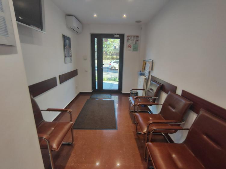 Spațiu comercial, de 65.709999084473 mp, în Casa de Cultură