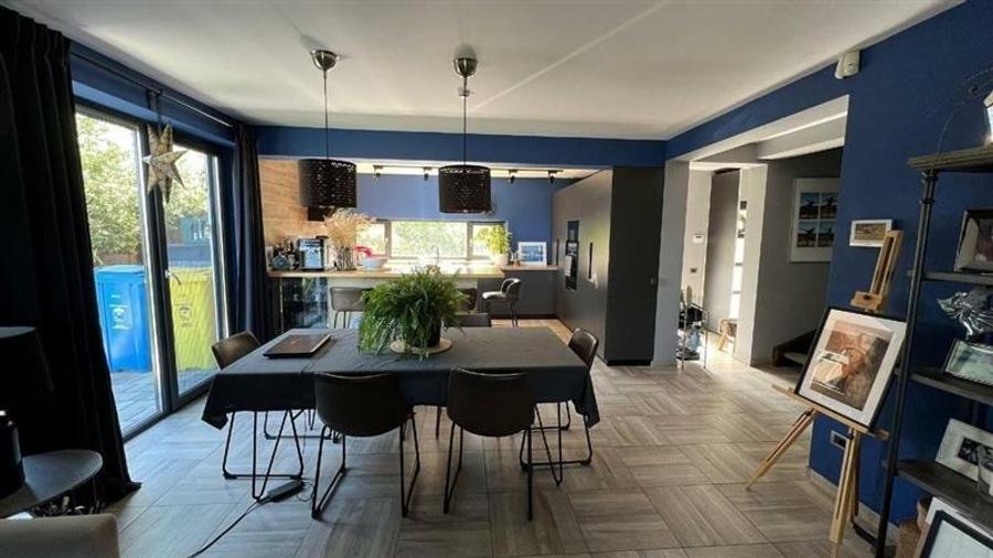 Duplex cu 4 camere cu Canalizare în Cristian