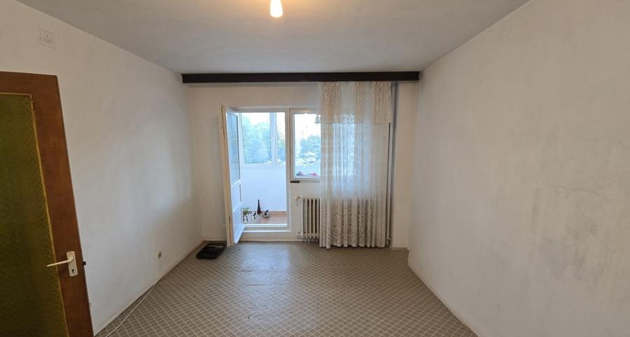 Apartament cu 2 camere decomandat în Sebastian