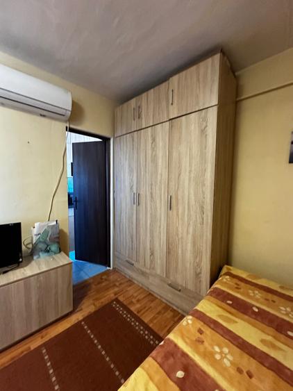 Garsonieră decomandată în Central