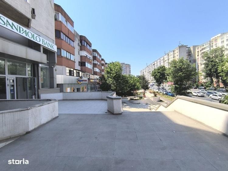 Spațiu comercial, de 53 mp, în Balada