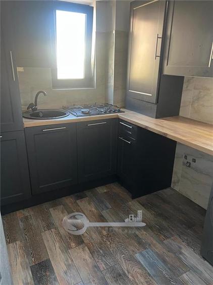 Apartament cu 2 camere decomandat în Târgu Cucu