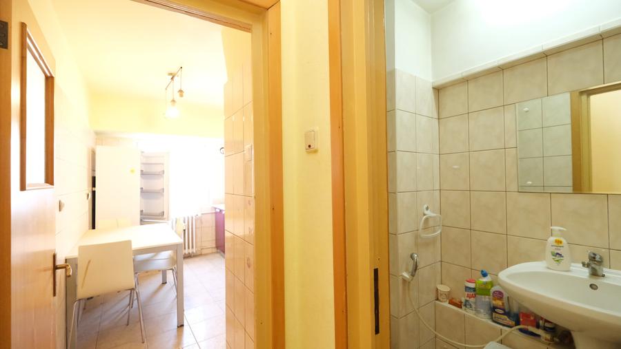 Vanzare 3 camere Bulevardul Unirii la Rond Alba Iulia  cu vedere frumoasa - 4