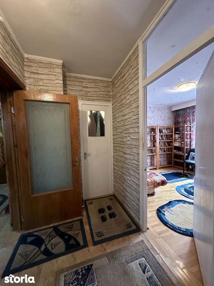 Apartament cu 3 camere decomandat în Tomis Nord