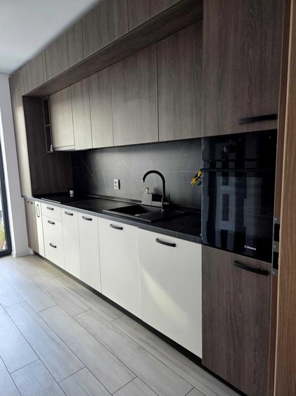 Apartament cu 3 camere decomandat în Ghencea