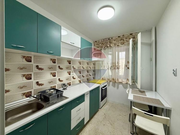 Apartament cu 2 camere semidecomandat, mobilat în Vatra Luminoasă