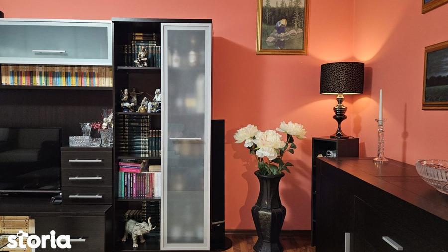 Apartament cu 3 camere decomandat în Cantacuzino