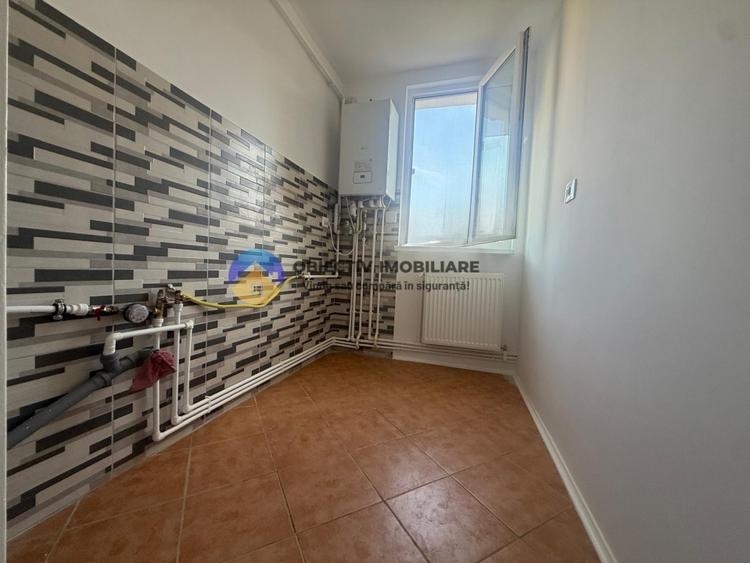 Apartament cu 2 camere semidecomandat în Dărmănești
