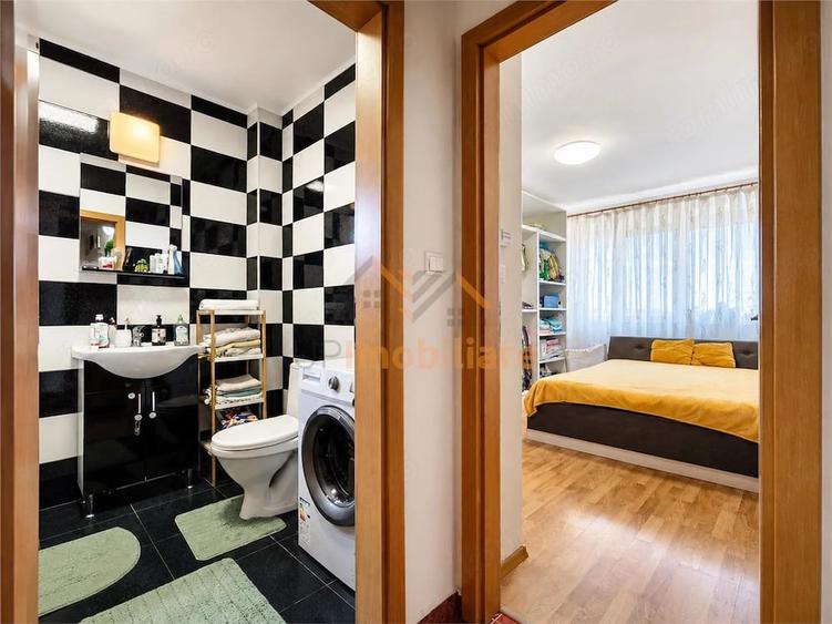 Apartament cu 3 camere decomandat în Sânmartin