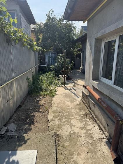 Casă cu 4 camere în Exterior Vest