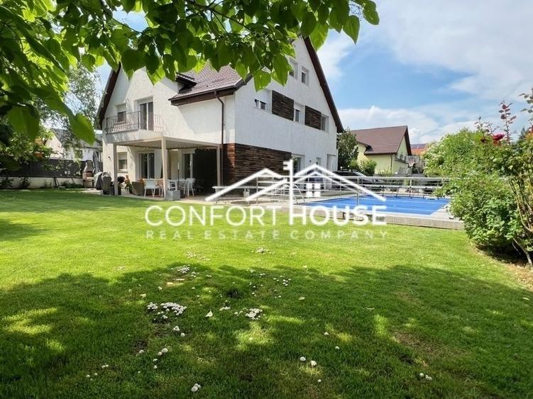 Casă individuală cu 7 camere cu Piscina în Iancu Nicolae