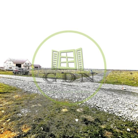 Teren agricol extravilan de 1000 mp, în Avrig