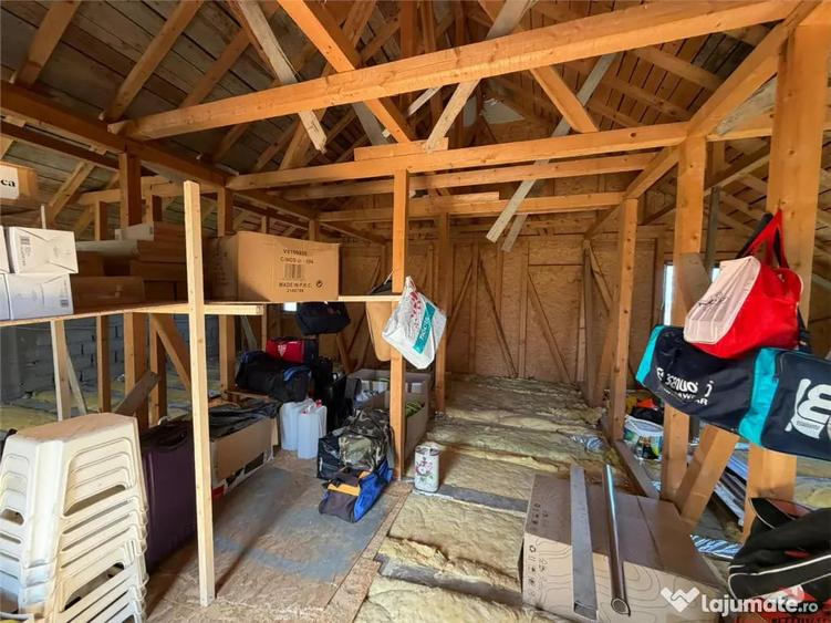 Casă cu 3 camere cu Teren 1021 Mp în Odobești
