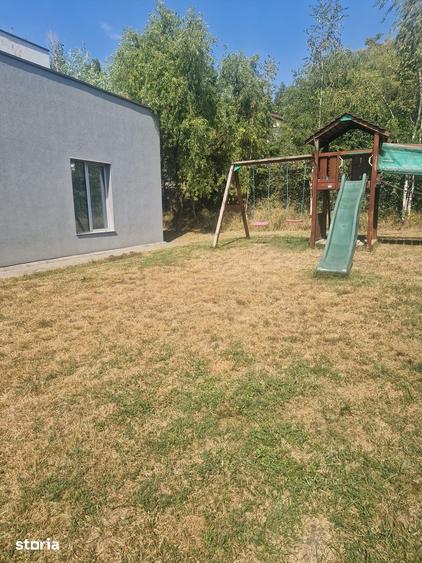 Casă cu 5 camere cu Teren 1701 Mp în Borhanci