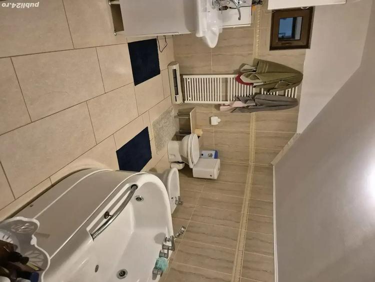 Casă individuală cu 3 camere cu Canalizare în Cazasu