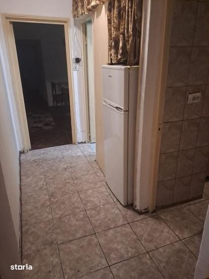 De inchiriat apartament cu 3camere - 3
